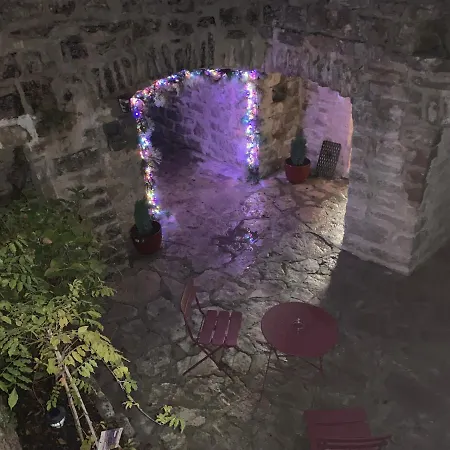 Oda ve Kahvaltı Manoir Du Charme Dans Les Gorges Du Tarn Lozere 4*