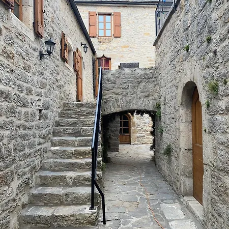 Manoir Du Charme Dans Les Gorges Du Tarn Lozere Quezac (Lozere)