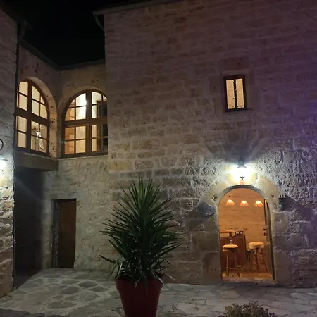 Manoir Du Charme Dans Les Gorges Du Tarn Lozere Bed & Breakfast