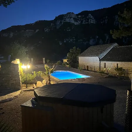 Manoir Du Charme Dans Les Gorges Du Tarn Lozere *