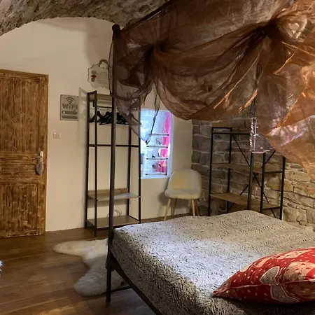 Manoir Du Charme Dans Les Gorges Du Tarn Lozere