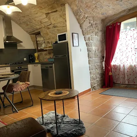 Manoir Du Charme Dans Les Gorges Du Tarn Lozere Bed & Breakfast
