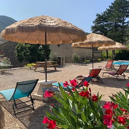 Manoir Du Charme Dans Les Gorges Du Tarn Lozere * Quezac (Lozere)
