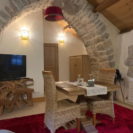 Manoir Du Charme Dans Les Gorges Du Tarn Lozere