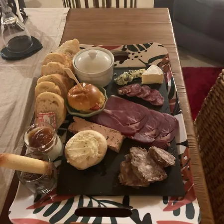Manoir Du Charme Dans Les Gorges Du Tarn Lozere 4*