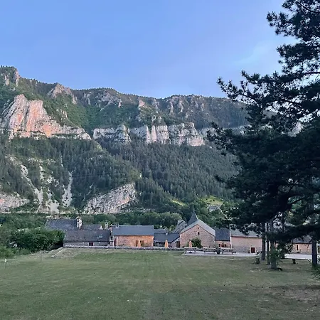 Manoir Du Charme Dans Les Gorges Du Tarn Lozere Quezac (Lozere)
