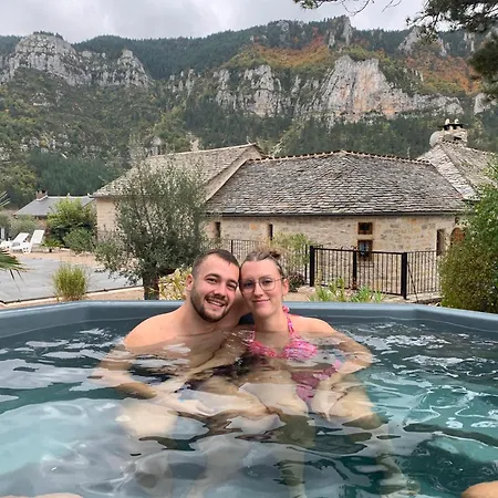 Oda ve Kahvaltı Manoir Du Charme Dans Les Gorges Du Tarn Lozere