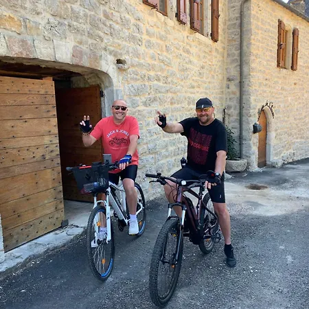 فندق مبيت وإفطار Manoir Du Charme Dans Les Gorges Du Tarn Lozere Quezac (Lozere)