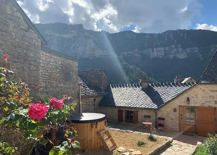 Manoir Du Charme Dans Les Gorges Du Tarn Lozere Nocleg ze śniadaniem