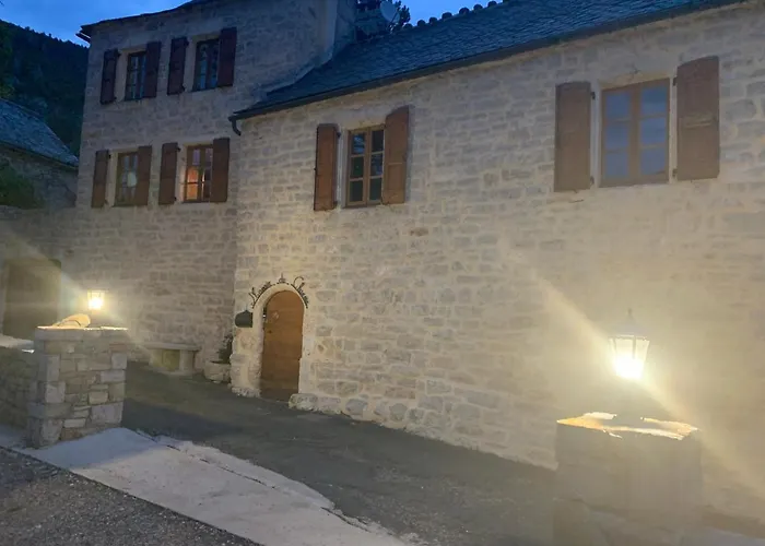 Manoir Du Charme Dans Les Gorges Du Tarn Lozere Nocleg ze śniadaniem