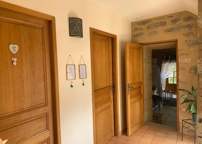 Manoir Du Charme Dans Les Gorges Du Tarn Lozere 4*