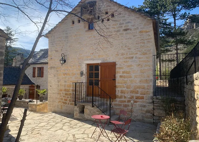 Manoir Du Charme Dans Les Gorges Du Tarn Lozere