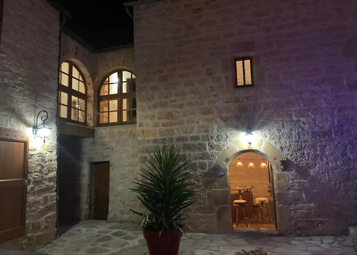 Manoir Du Charme Dans Les Gorges Du Tarn Lozere ベッド・アンド・ブレックファスト