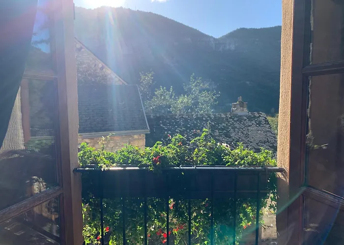 Manoir Du Charme Dans Les Gorges Du Tarn Lozere ベッド・アンド・ブレックファスト Quézac