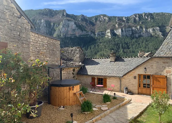 ベッド・アンド・ブレックファスト Manoir Du Charme Dans Les Gorges Du Tarn Lozere