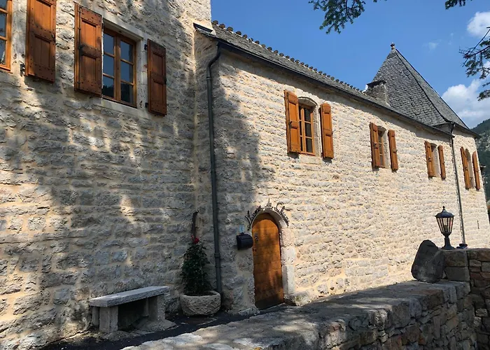 Manoir Du Charme Dans Les Gorges Du Tarn Lozere Nocleg ze śniadaniem 4*