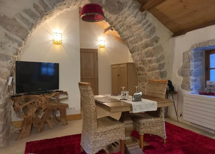 Manoir Du Charme Dans Les Gorges Du Tarn Lozere