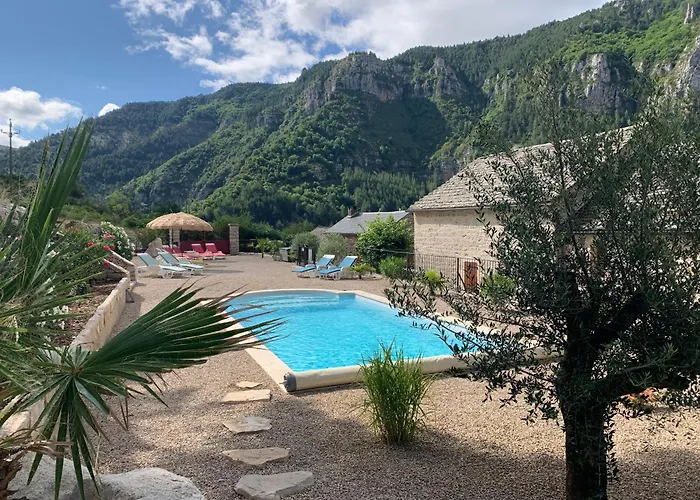 Manoir Du Charme Dans Les Gorges Du Tarn Lozere