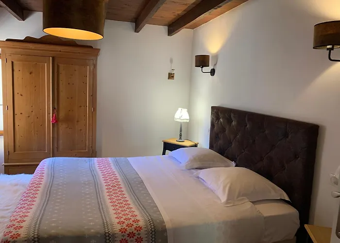 Manoir Du Charme Dans Les Gorges Du Tarn Lozere 4*