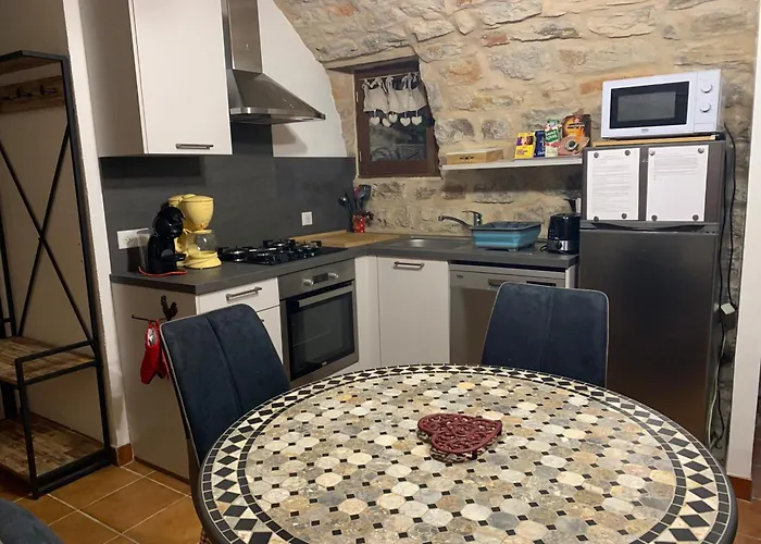 Manoir Du Charme Dans Les Gorges Du Tarn Lozere