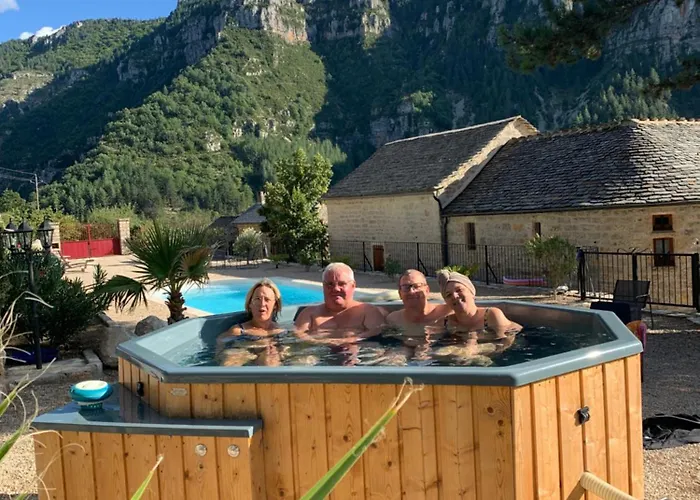 Manoir Du Charme Dans Les Gorges Du Tarn Lozere ベッド・アンド・ブレックファスト 4*