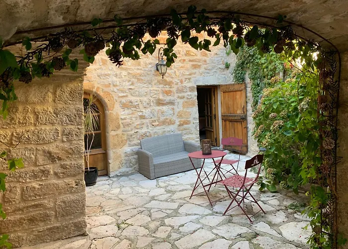 ベッド・アンド・ブレックファスト Manoir Du Charme Dans Les Gorges Du Tarn Lozere